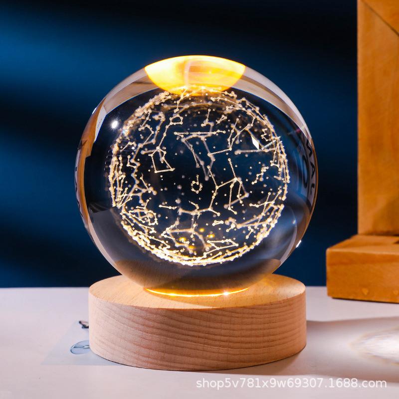 Lámpara Esfera de Cristal con Base de Madera – VientoSur - Imagen 6